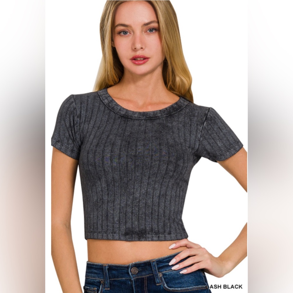 🆕 ZENANA RIBBED SHORT SLEEVE CROPPED TOP